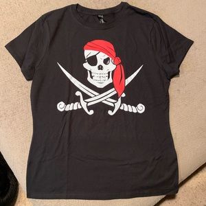 Women’s pirate t-shirt